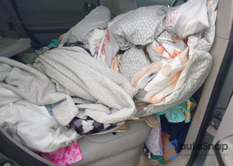 2006 Chevrolet Hhr Lt из США, поврежденный, VIN 3GNDA23P16S528660